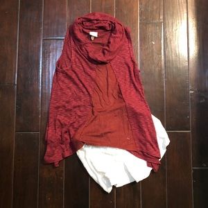 Knox Rose cowl neck tank 🌟🌟